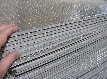 合格的抗爆板與防爆墻是工業(yè)進(jìn)行安全生產(chǎn)的必要條件